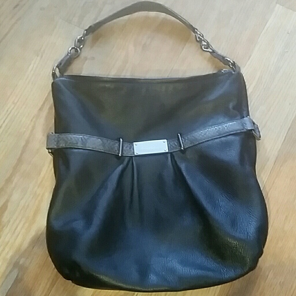 Authentic Kenneth Cole handbag
